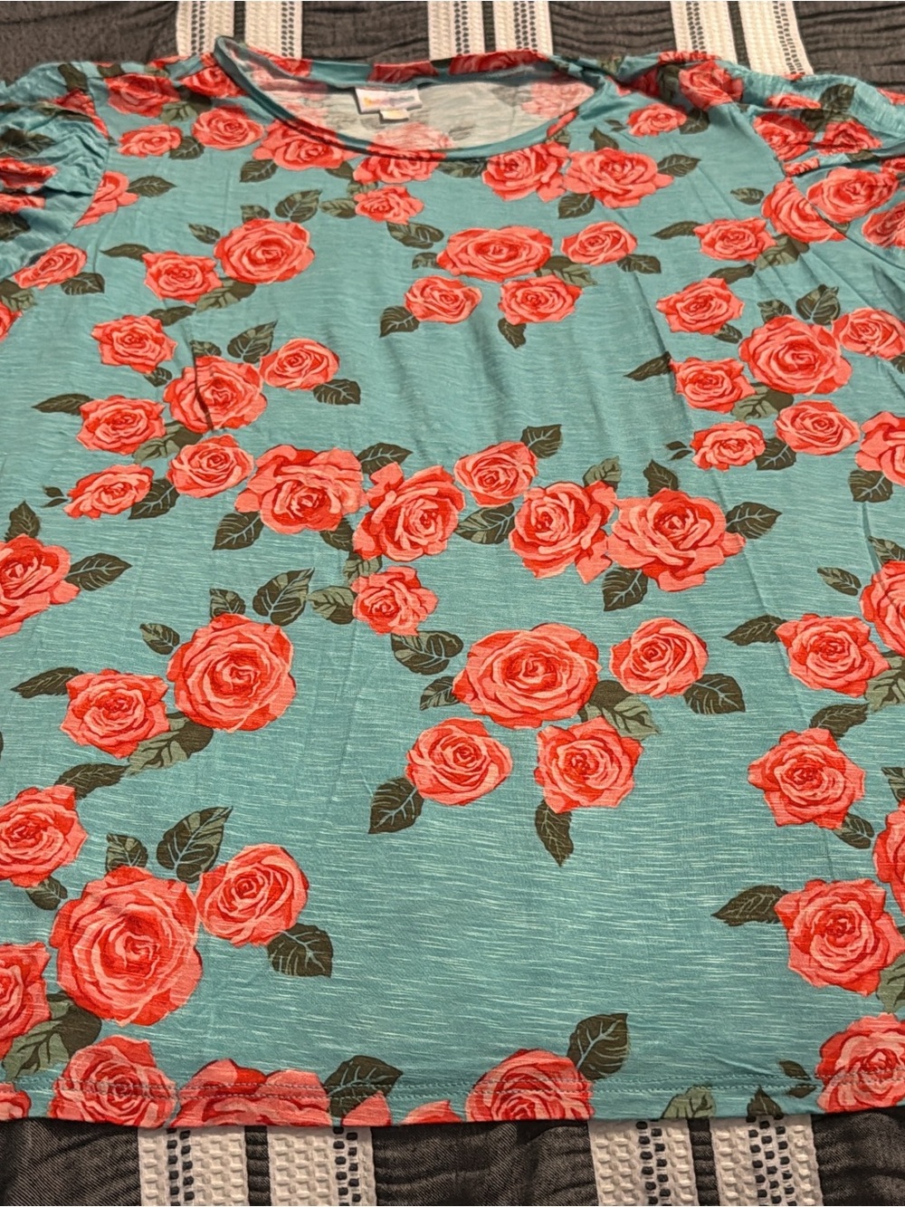 LuLaRoe Floral Rose Print Tee in Teal and Coral